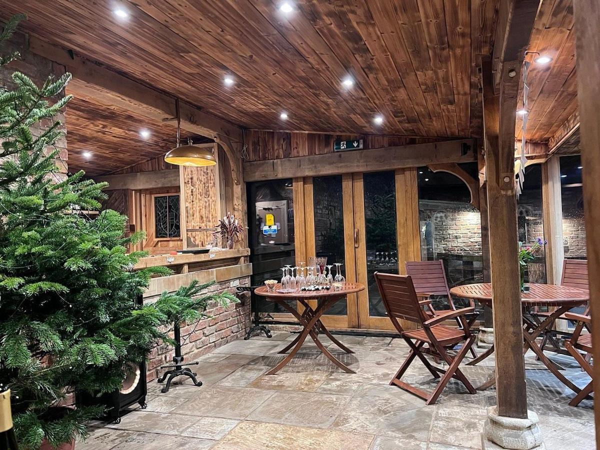 Burtree House & Retreats Tipi With Secluded Hot Tub Hotel Thirkleby Buitenkant foto