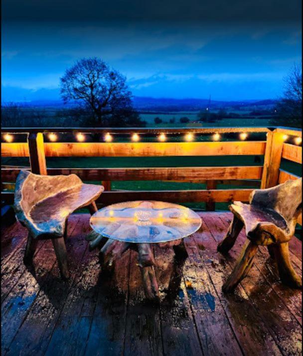 Burtree House & Retreats Tipi With Secluded Hot Tub Hotel Thirkleby Buitenkant foto